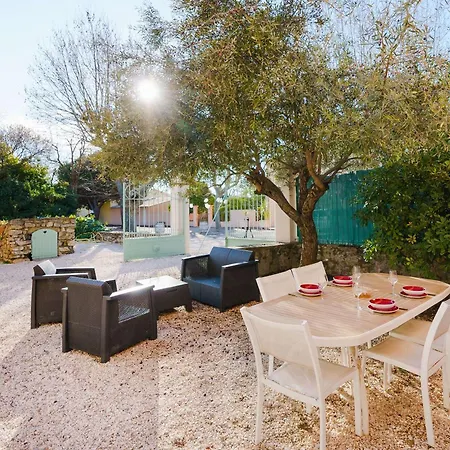 Maisonnette De Charme Au Coeur D'un Domaine Viticole, Pres De La - Narbonne-plage - Fr-1-409-178 Narbonne