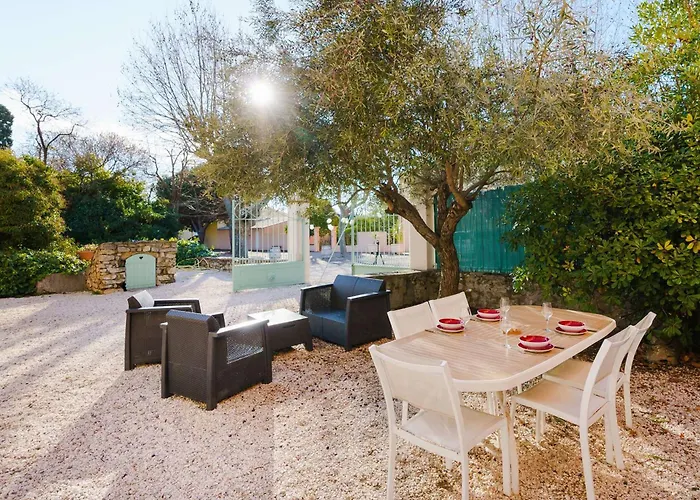 Maisonnette De Charme Au Coeur D'un Domaine Viticole, Pres De La - Narbonne-plage - Fr-1-409-178 나르본