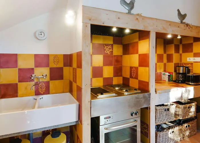 Maisonnette De Charme Au Coeur D'un Domaine Viticole, Pres De La - Narbonne-plage - Fr-1-409-178 Villa