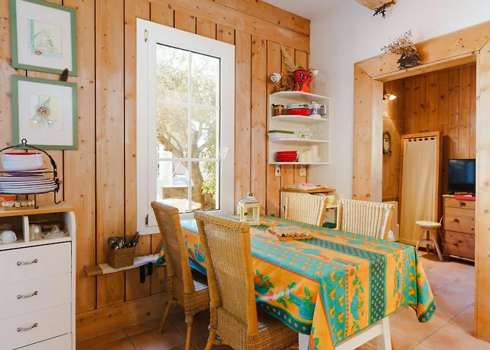 Maisonnette De Charme Au Coeur D'un Domaine Viticole, Pres De La - Narbonne-plage - Fr-1-409-178 * 나르본